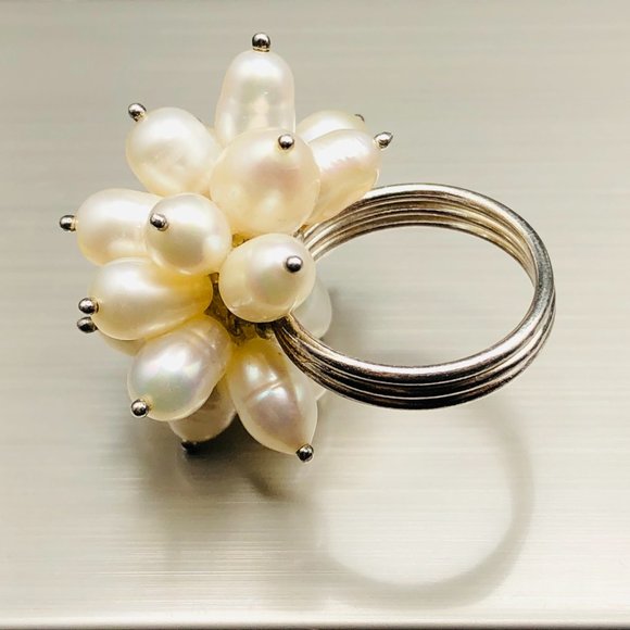 Artisan Sterling Silver Pearl Earrings & Cluster Pearl Ring Size 5 - 18.2 Grams - Picture 7 of 16